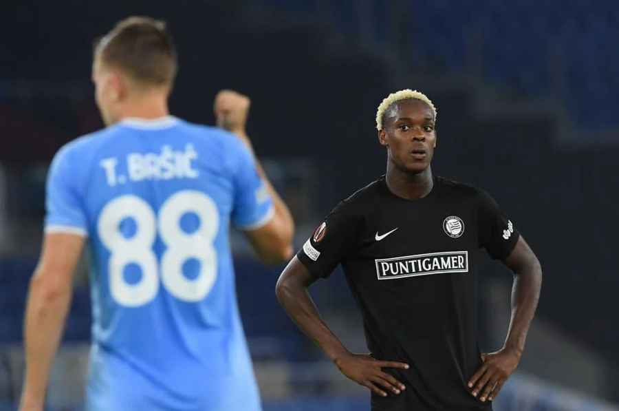 Preview Эмануэль Эмега рассматривает переход в «Ньюкасл» на фоне интереса «Челси»