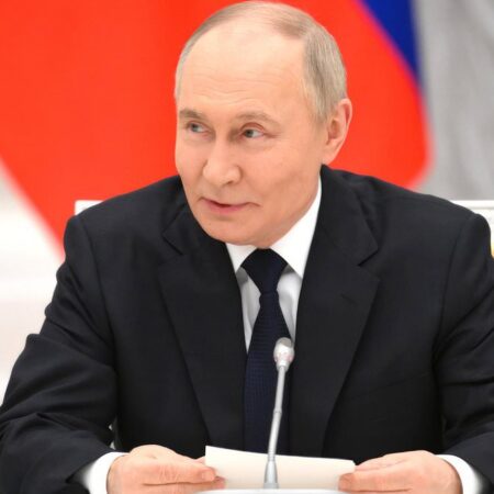 Бари: Встреча руководства, обсуждение Лонго и трансферного рынка