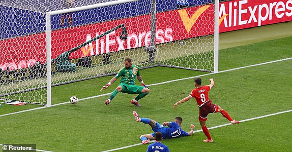 Preview Женское Евро: Италия не смогла взломать оборону Португалии в первом тайме (0:0)