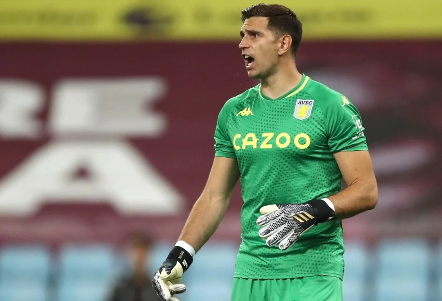 Preview Астон Вилла нацелена на подписание вратаря Бреста Марко Бизета