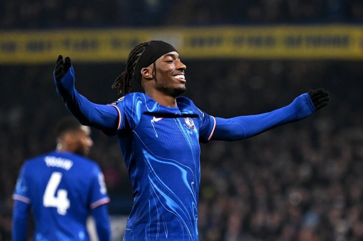 Preview Трансферные новости: прорыв «Арсенала» по Дьёкерешу, медосмотр Мадуэке, последние новости о Рашфорде и «Барселоне»