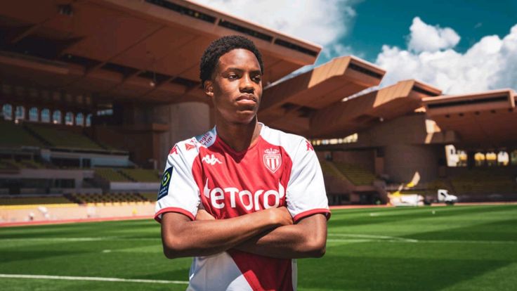 Preview Лукас Мишаль из «Монако» привлекает внимание клубов Лиги 1