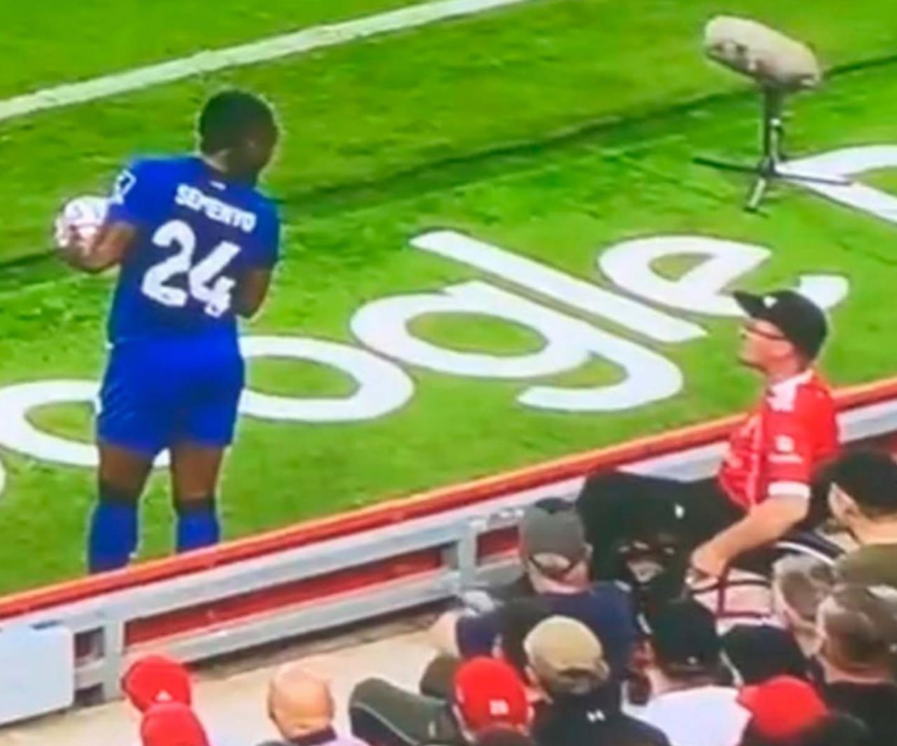 Preview Арест болельщика «Ливерпуля» за расистские оскорбления в адрес Антуана Семеньо