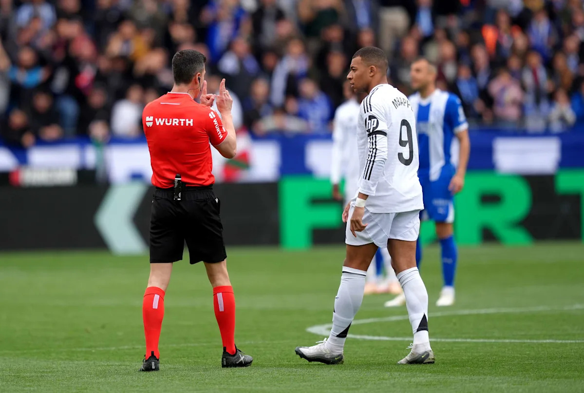 Preview Килиан Мбаппе получил красную карточку: грозит ли ему пропуск Эль Класико Кубка Короля?