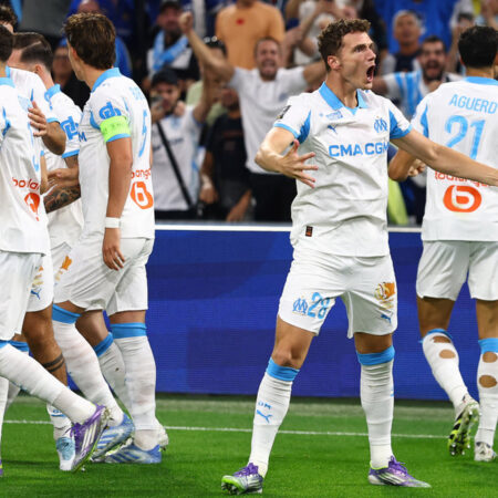 Лига 1: Поражение ПСЖ от ОМ и обострение борьбы за титул после 5-го тура