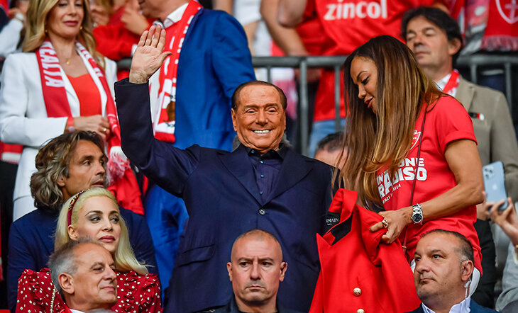 Preview Семья Берлускони покидает футбольный мир: «Монца» переходит к новым владельцам