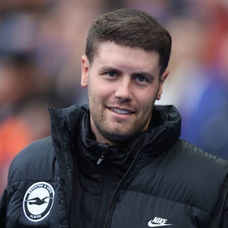 «Манчестер Юнайтед» и слухи о Хюрцелере: Тренер «Брайтона» сосредоточен на своей работе