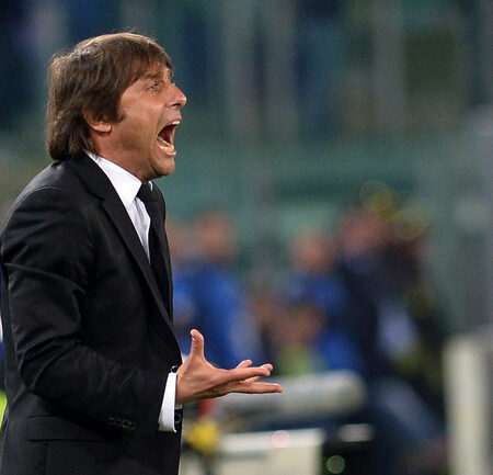 Силой (Аякс) о Ланге: «Конте использует его не лучшим образом. Коопмейнерс? В «Юве» сильное давление»