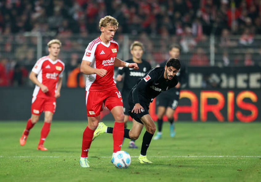 Preview «Гладбах» покидает зону вылета после безголевой ничьей с «Фрайбургом»