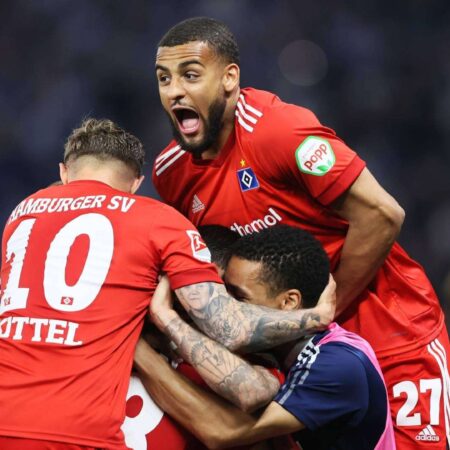 Уверенная победа Гамбурга в Бундеслиге: дебют Локонги и крепкий командный дух