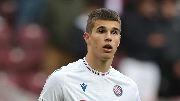 Preview Лука Вушкович: Восходящая Звезда «Шпор», Покоряющая Бундеслигу