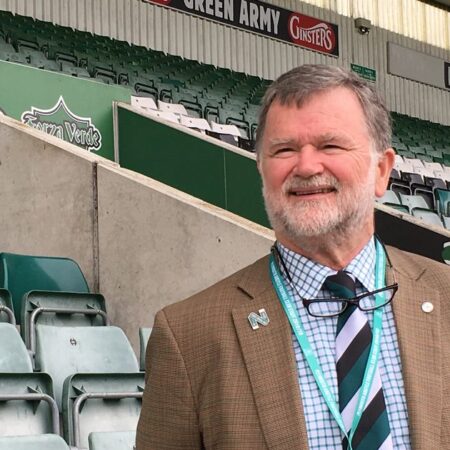 Саймон Халлетт и будущее «Плимут Аргайл»: путь к Премьер-лиге?