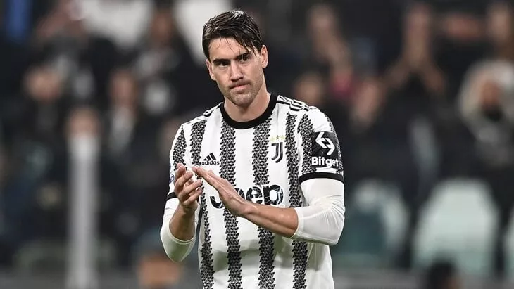 Preview Слухи: Звезда «Ювентуса» Душан Влахович может перейти в «Челси» в 2026 году