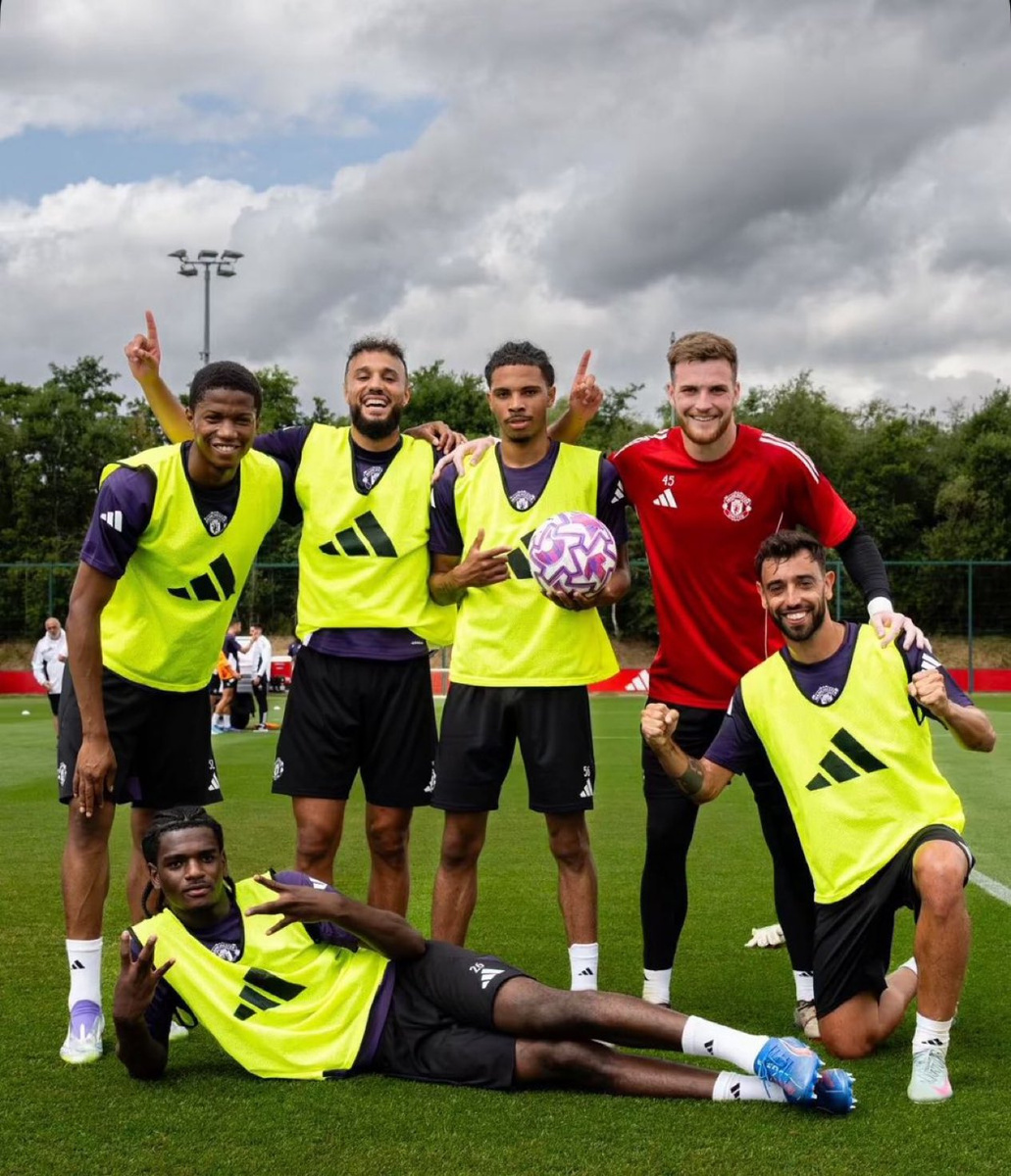 Preview «Манчестер Юнайтед» нацелен на усиление полузащиты следующим летом