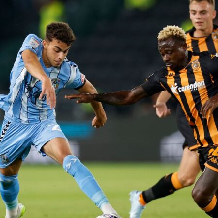 Стремление Ковентри Сити к Премьер-лиге: Состояние Дага Кинга на фоне владельцев элитных клубов