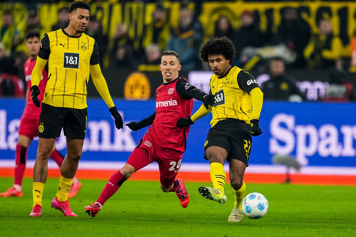 Preview «Боруссия» (Дортмунд) и «Байер» претендуют на Александара Станковича