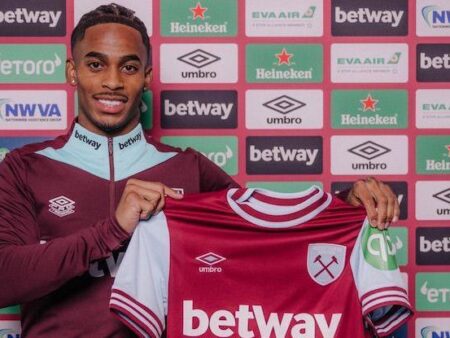 «Лидс» и «Вест Хэм» получили предложение о покупке нападающего за £33 млн
