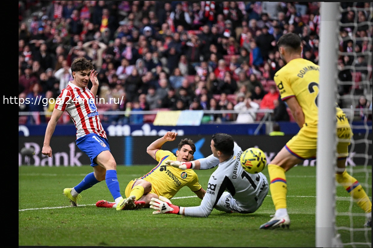 Preview Барселона рассматривает возможность включения игрока в сделку по Хулиану Альваресу с Атлетико Мадрид