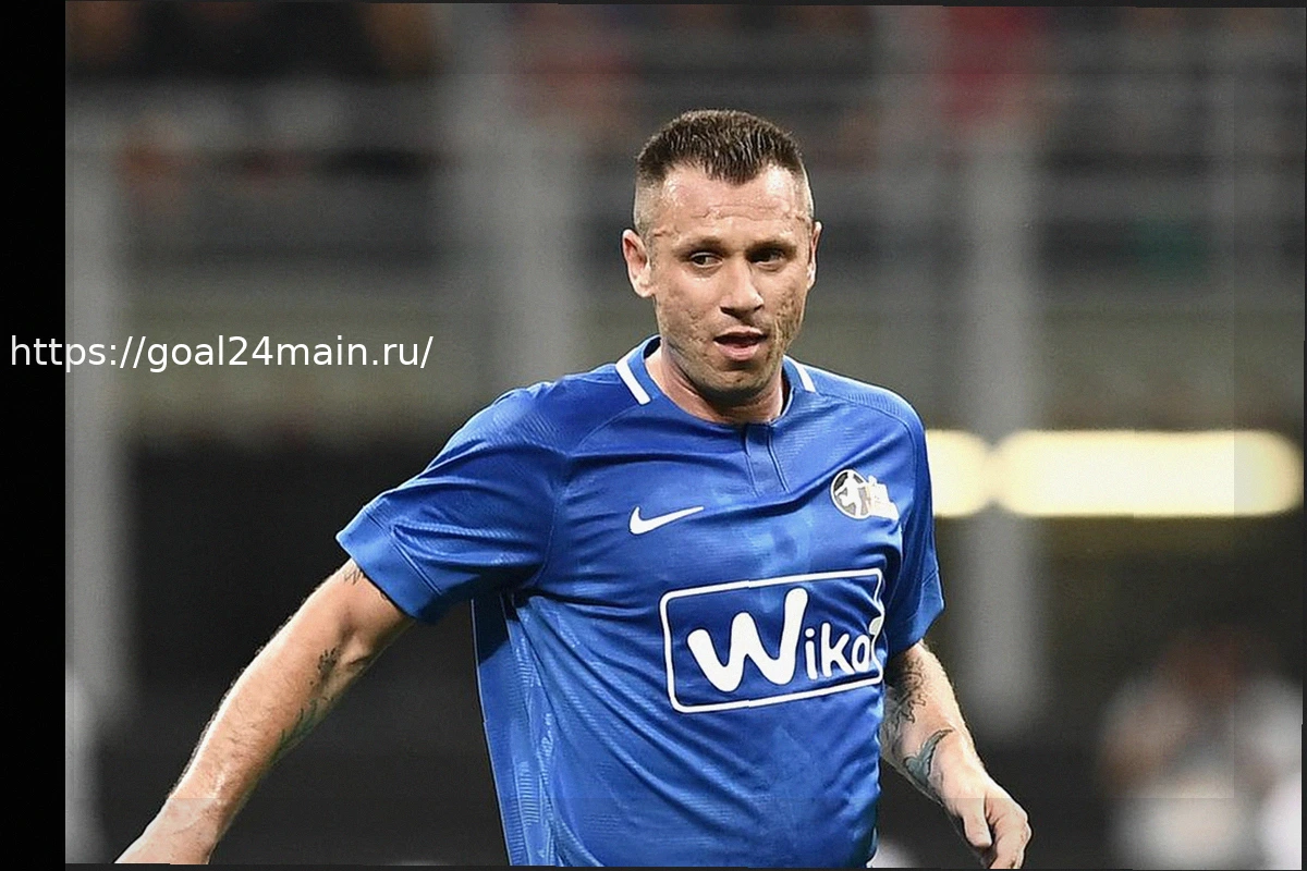 Preview Кассано жёстко раскритиковал Фаджоли: «В сборную? Разве что к певцам!»