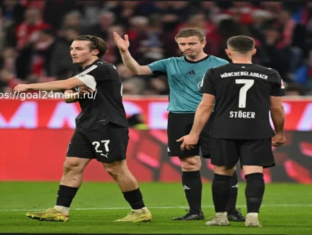 Футболисты «Боруссии» Мёнхенгладбах выразили поддержку Рокко Райцу после протестов фанатов в Лейпциге