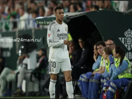 Травма Килиана Мбаппе: повреждение мышцы задней поверхности бедра левой ноги