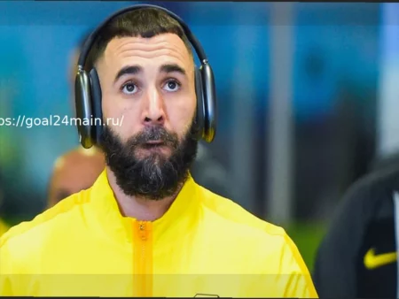 Bad buzz estival pour Karim Benzema, épinglé par les défenseurs des animaux pour avoir posé avec un bébé tigre et un lion blanc