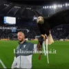 Lazio | Il primo volo di Flaminia impresso sulla pelle: il nuovo tatuaggio del falconiere
